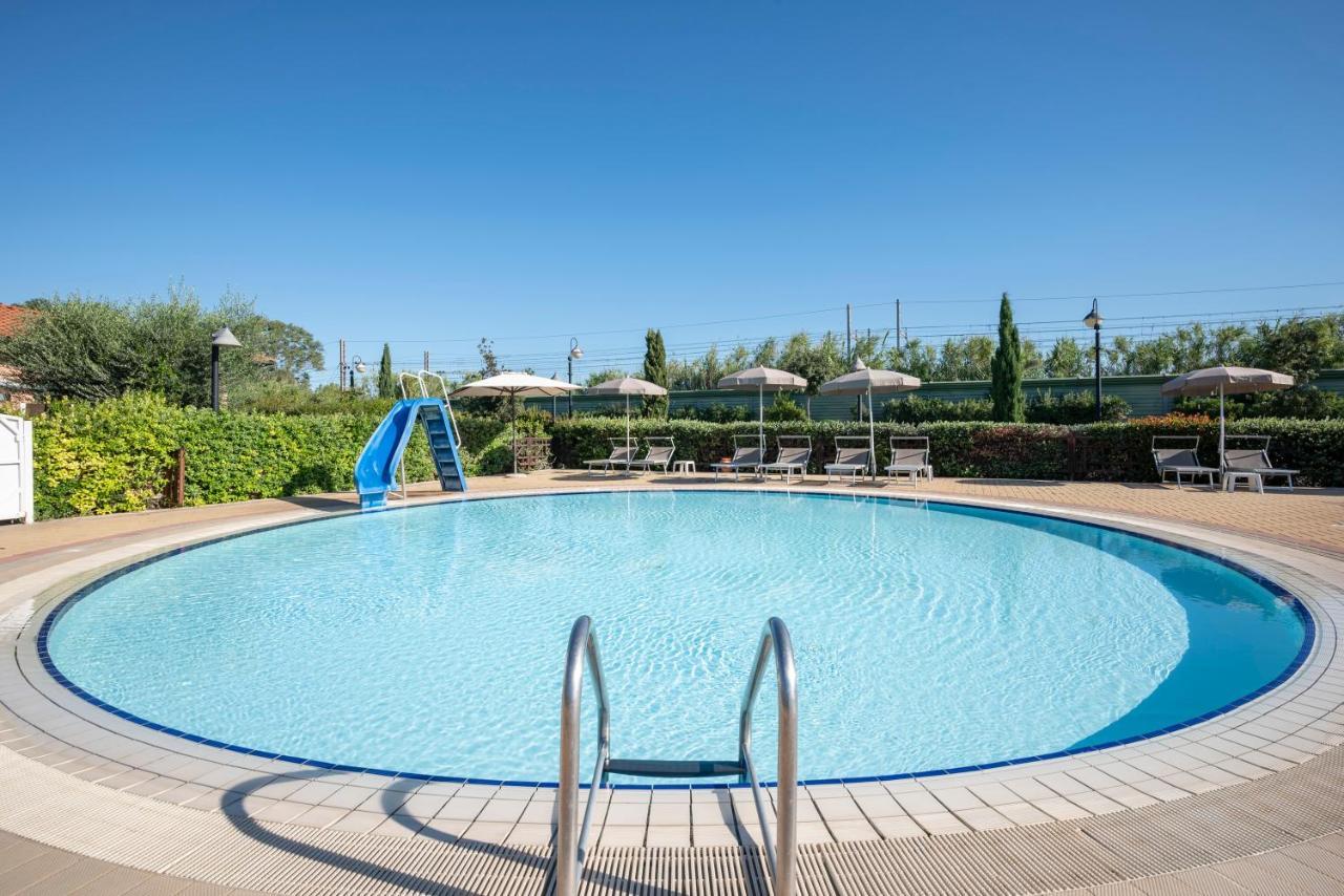 Villaggio Il Girasole Follonica Kültér fotó